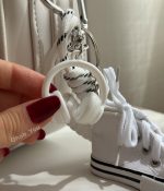 بگ چارم ( آویز کیف و کوله ) طرح کفش ال استار 👟 - Image 2