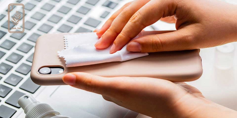 تمیز کردن قاب گوشی