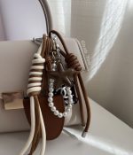 بگ چارم ( آویز کیف و کوله ) طرح جاعینکی قهوه ای 🤎